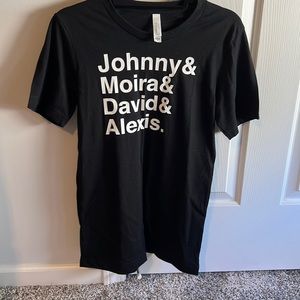 Schitt’s Creek — Johnny & Moira & David & Alexis T-Shirt — Small Black